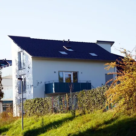 Mit Ueberdachtem Balkon 7 7 Og Apartment Friedrichshafen