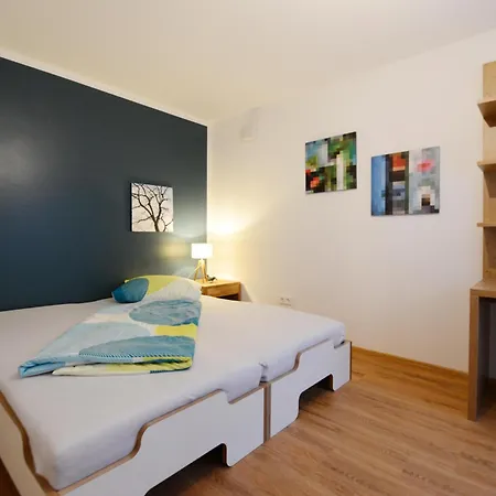 Mit Ueberdachtem Balkon 7 7 Og *