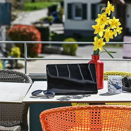 Mit überdachtem Balkon 7 7 Og *