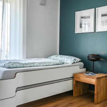 Mit Ueberdachtem Balkon 7 7 Og Apartment Friedrichshafen