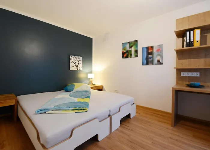 Mit Ueberdachtem Balkon 7 7 Og *