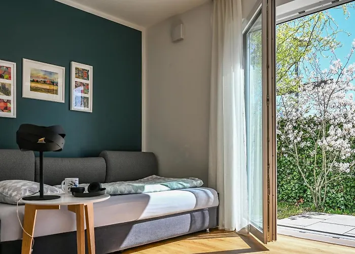 Mit Ueberdachtem Balkon 7 7 Og Friedrichshafen